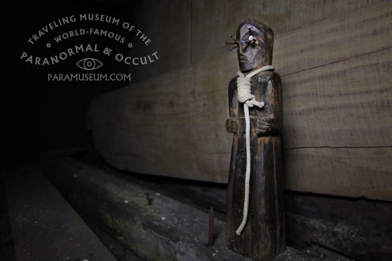 Velha Catskill no Traveling Museum of the Paranormal and the Occult